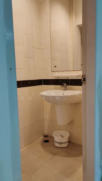 Baan Klangmuang Grand De Paris Ratchada, Bangkok, Pradit Manutham Road, Wang Thonglang, Wang Thonglang, Bangkok, 3 Bedrooms, 195 sqm, Townhouse For Rent, by Tittayaporn Kim (Jenny), 500249158 - DDproperty.com