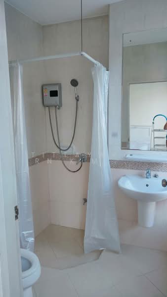 Baan Klangmuang Grand De Paris Ratchada, Bangkok, Pradit Manutham Road, Wang Thonglang, Wang Thonglang, Bangkok, 3 Bedrooms, 195 sqm, Townhouse For Rent, by Tittayaporn Kim (Jenny), 500249158 - DDproperty.com