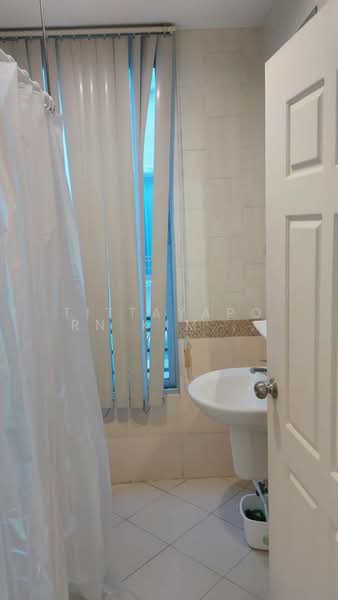 Baan Klangmuang Grand De Paris Ratchada, Bangkok, Pradit Manutham Road, Wang Thonglang, Wang Thonglang, Bangkok, 3 Bedrooms, 195 sqm, Townhouse For Rent, by Tittayaporn Kim (Jenny), 500249158 - DDproperty.com