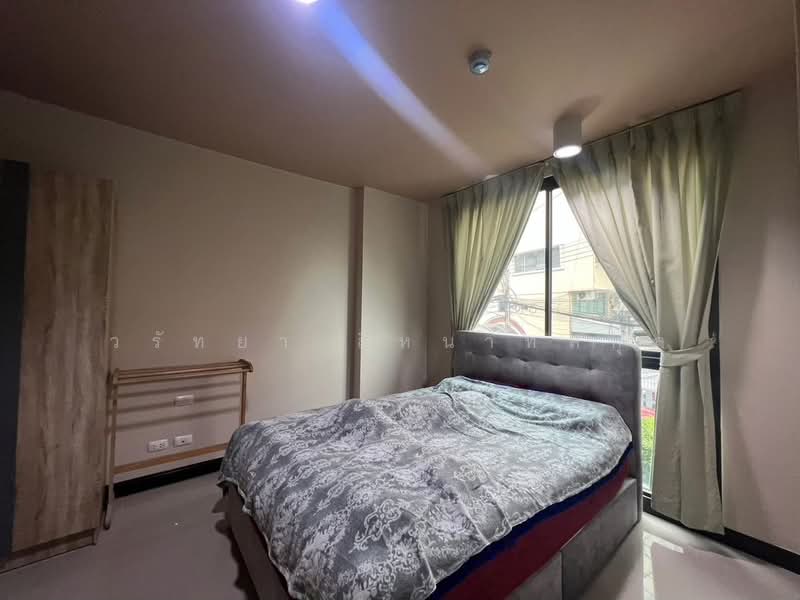 Chateau In Town Ratchada 10, Bangkok, - Soi Ratchadapisek 10 intersection 7 Ratchadapisek Road, Huai Khwang, Huai Khwang, Bangkok, 2 Bedrooms, 48 sqm, Condo For Sale, by วรัทยา สีหนาทสกุล, 500249172 - DDproperty.com