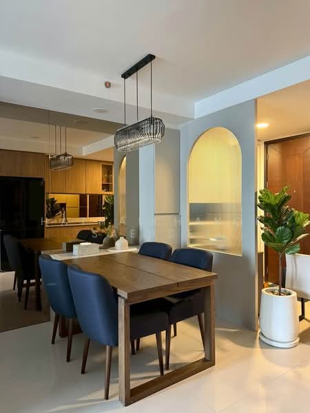 The Rajdamri, Bangkok, Ratchadamri Road, Lumphini, Pathum Wan, Bangkok, 1 Bedroom, 68 sqm, Condo For Rent, by Hathaichanok Saenset, 500249197 - DDproperty.com