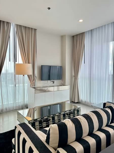 Noble Ploenchit, Bangkok, 1035 Ploenchit Road, Lumphini, Pathum Wan, Bangkok, 3 Bedrooms, 208 sqm, Condo For Rent, by Blueprint.Property, 500249200 - DDproperty.com