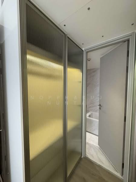 Fynn Asoke, Bangkok, 28 Sukhumvit 10 Alley, Khlong Toei, Khlong Toei, Bangkok, 2 Bedrooms, 41 sqm, Condo For Rent, by Noppharuj Nunta, 500249233 - DDproperty.com