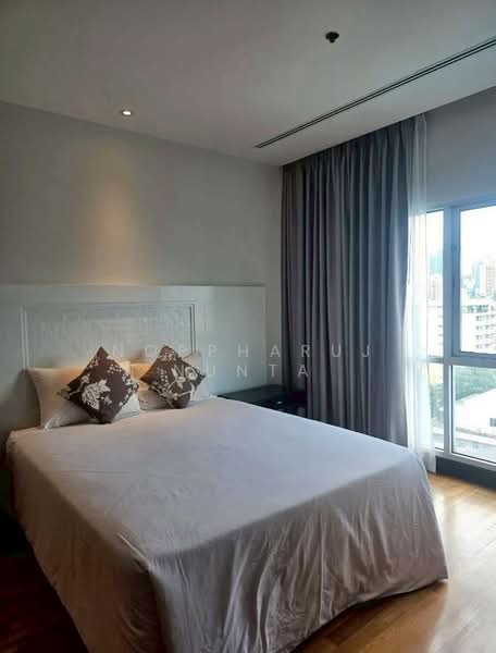 Royal Residence Park, Bangkok, 99 Royal Resident Park Lumphini, Lumphini, Pathum Wan, Bangkok, 4 Bedrooms, 275 sqm, Apartment For Rent, by Noppharuj Nunta, 500249264 - DDproperty.com