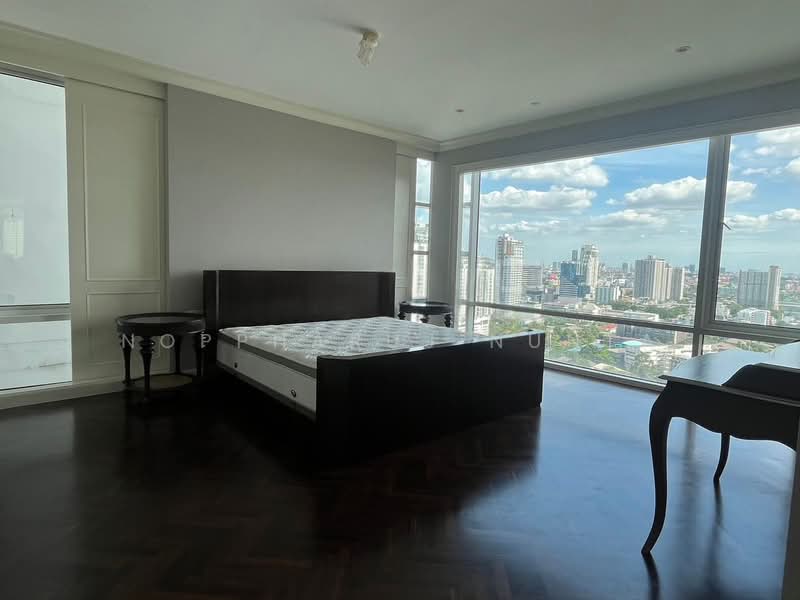 Fullerton Sukhumvit, Bangkok, Sukhumvit Road, Khlong Tan Nua, Watthana, Bangkok, 3 Bedrooms, 170 sqm, Condo For Rent, by Noppharuj Nunta, 500249286 - DDproperty.com