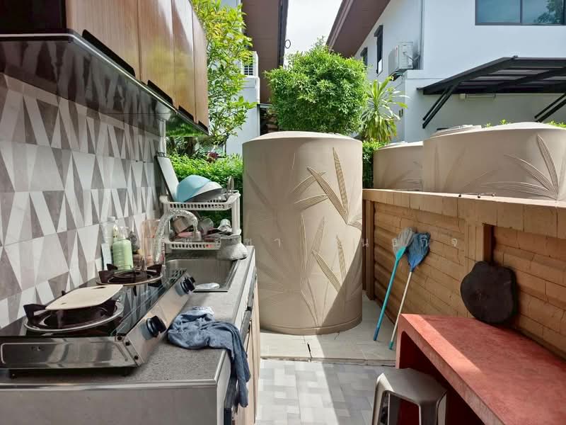 Burasiri Pattanakarn, Bangkok, New Pattanakarn Road, Prawet, Prawet, Bangkok, 4 Bedrooms, 230 sqm, Single Detached House For Sale, by ชญาพิชชา พันธกิจ, 500249328 - DDproperty.com