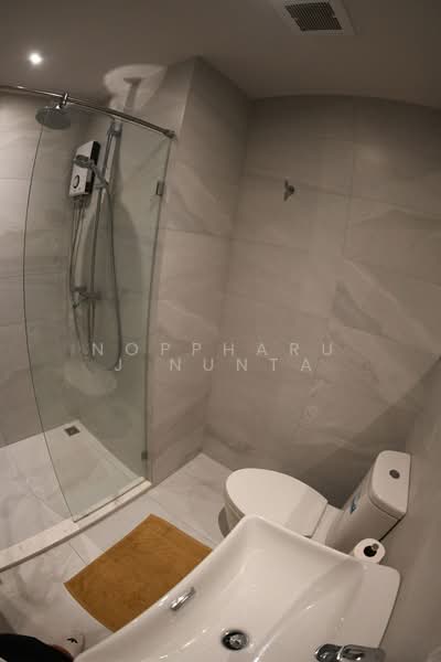 Rhythm Ekkamai, Bangkok, 11 Soi Sukhumvit 63, Khlongtoei Nua, Watthana, Bangkok, 2 Bedrooms, 71 sqm, Condo For Rent, by Noppharuj Nunta, 500249339 - DDproperty.com
