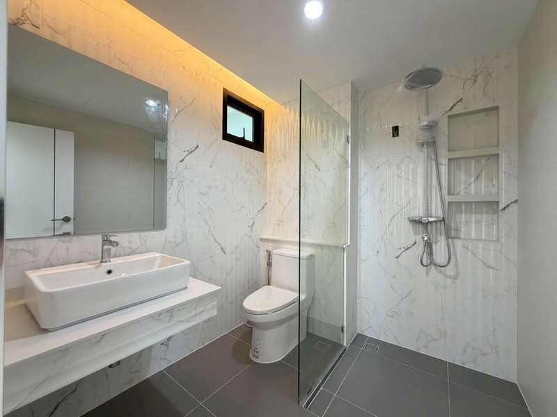 ทาวน์โฮม สุขุมวิท 101, Bangkok, สุขุมวิท 101, Phra Kanong Nua, Watthana, Bangkok, 4 Bedrooms, 300 sqm, Townhouse For Sale, by กมลกร ดาวลอย, 500249390 - DDproperty.com