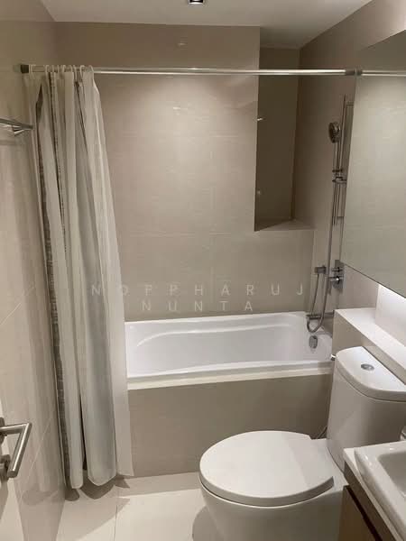 Vtara Sukhumvit 36, Bangkok, 118 Soi Saen Sabai, Phra Kanong, Khlong Toei, Bangkok, 1 Bedroom, 29 sqm, Condo For Sale, by Noppharuj Nunta, 500249399 - DDproperty.com