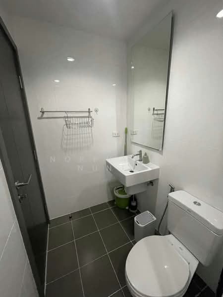 The Base Park East Sukhumvit 77, Bangkok, 99 Soi Pridi Banomyong 2, Phra Kanong Nua, Watthana, Bangkok, 1 Bedroom, 30 sqm, Condo For Sale, by Noppharuj Nunta, 500249424 - DDproperty.com