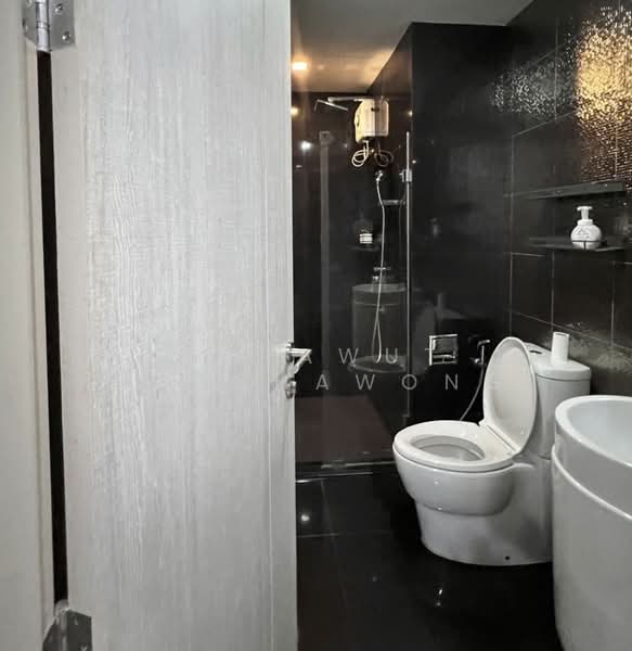 For Sale - Rhythm Sukhumvit 36-38, Bangkok