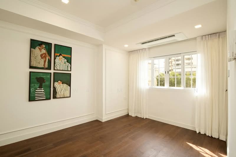 Supalai Place Sukhumvit 39, Bangkok, 175-179 Soi Sukhumvit 39 Sukhumvit Road, Khlong Tan Nua, Watthana, Bangkok, 4 Bedrooms, 338 sqm, Condo For Sale, by Piyawan Maiyapan, 500249493 - DDproperty.com