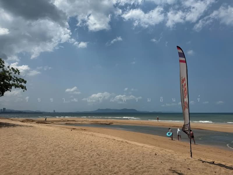 Nirvana Beyond @ Beach pattaya, Chon Buri (Pattaya), Bang Lamung, Bang Lamung (Pattaya), Chon Buri (Pattaya), 3 Bedrooms, 348 sqm, Townhouse For Sale, by Ratchanon Promin, 500249530 - DDproperty.com