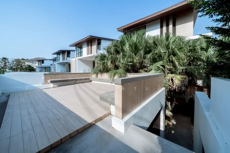 Nirvana Beyond @ Beach pattaya, Chon Buri (Pattaya), Bang Lamung, Bang Lamung (Pattaya), Chon Buri (Pattaya), 3 Bedrooms, 348 sqm, Townhouse For Sale, by Ratchanon Promin, 500249530 - DDproperty.com