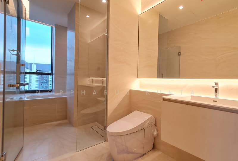 The Strand Thonglor, Bangkok, 36 Soi Sukhumvit 55, Khlong Tan Nua, Watthana, Bangkok, 3 Bedrooms, 185 sqm, Condo For Rent, by Noppharuj Nunta, 500249546 - DDproperty.com