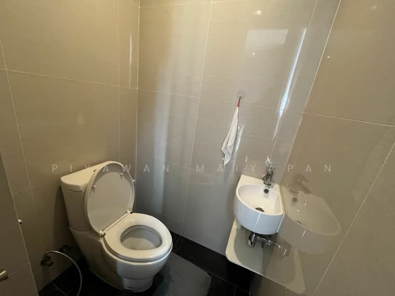 Park Origin Phrom Phong (Park 24), Bangkok, 68 Soi Sukhumvit 24, Khong Tan, Khlong Toei, Bangkok, 1 Bedroom, 32 sqm, Condo For Rent, by Piyawan Maiyapan, 500249586 - DDproperty.com