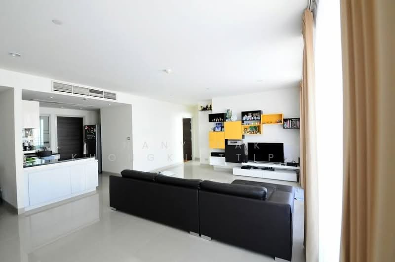 Watermark Chaophraya, Bangkok, Soi Charoennakorn 39-41, Charoennakorn Road, Bang Lam Phu Lang, Khlong San, Bangkok, 3 Bedrooms, 145 sqm, Condo For Sale, by Nanyapak Khongkiattipan, 500249587 - DDproperty.com