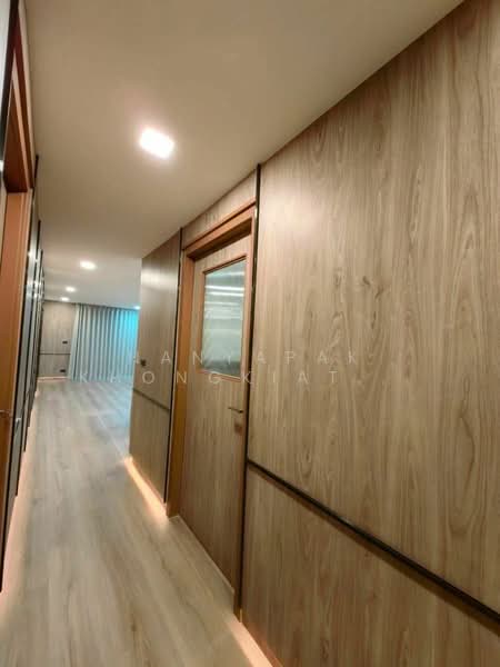 Somkid Gardens, Bangkok, Ploenchit, Lumphini, Pathum Wan, Bangkok, 3 Bedrooms, 300 sqm, Condo For Rent, by Nanyapak Khongkiattipan, 500249596 - DDproperty.com