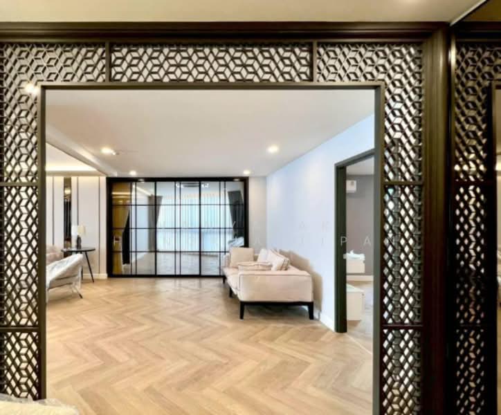 President Park Sukhumvit 24, Bangkok, 99 Sukhumvit 24 Alley, Khlongtoei Nua, Watthana, Bangkok, 3 Bedrooms, 223 sqm, Condo For Rent, by Nanyapak Khongkiattipan, 500249618 - DDproperty.com