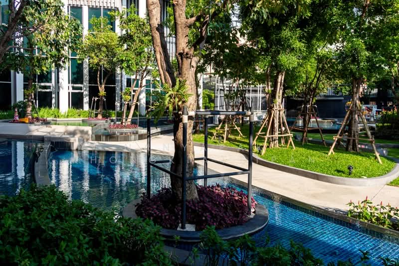 Life Ratchadapisek, Bangkok, 279 Ratchadapisaek Road, Huai Khwang, Huai Khwang, Bangkok, 2 Bedrooms, 47 sqm, Condo For Rent, by Nanyapak Khongkiattipan, 500249646 - DDproperty.com