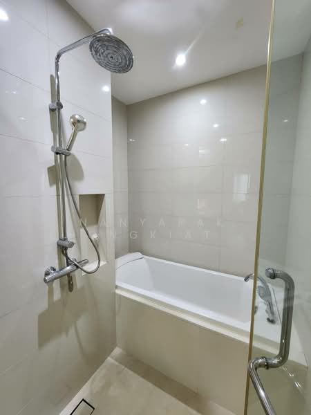 Bright Sukhumvit 24, Bangkok, Sukhumvit 24 Alley, Khong Tan, Khlong Toei, Bangkok, 1 Bedroom, 68 sqm, Condo For Rent, by Nanyapak Khongkiattipan, 500249657 - DDproperty.com