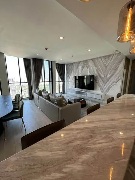 Noble Ploenchit, Bangkok, 1035 Ploenchit  Road, Lumphini, Pathum Wan, Bangkok, 2 Bedrooms, 120 sqm, Condo For Sale, by Nattapol Jedsadathitikul, 500249669 - DDproperty.com