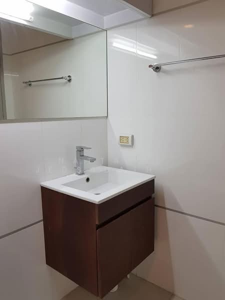 Thru Thonglor, กรุงเทพ, ถนนเพชรบุรีตัดใหม่ แขวงบางกะปิ เขตห้วยขวาง กรุงเทพมหานคร, บางกะปิ, ห้วยขวาง, กรุงเทพ, 36 ตร.ม., คอนโด ให้เช่า, โดย Nattapol Jedsadathitikul, 500249682 - DDproperty.com