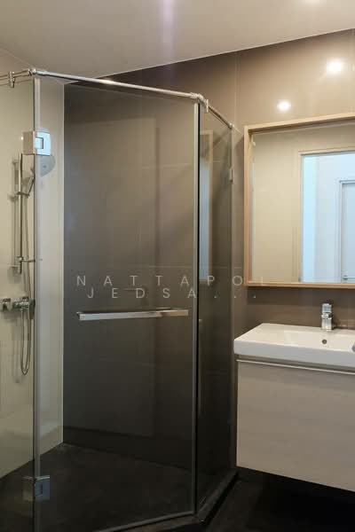 The Capital Ekamai-Thonglor, Bangkok, 2898 New Petchaburi Rd, Bang Kapi, Huai Khwang, Bangkok, 2 Bedrooms, 54 sqm, Condo For Rent, by Nattapol Jedsadathitikul, 500249694 - DDproperty.com