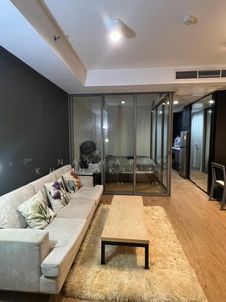 Siamese Surawong, Bangkok, Sap Road, Si Phraya, Bang Rak, Bangkok, 1 Bedroom, 47 sqm, Condo For Rent, by Nanyapak Khongkiattipan, 500249711 - DDproperty.com