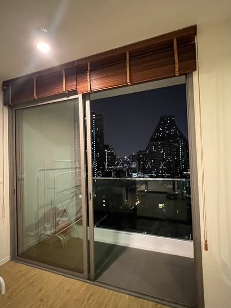Siamese Surawong, Bangkok, Sap Road, Si Phraya, Bang Rak, Bangkok, 1 Bedroom, 47 sqm, Condo For Rent, by Nanyapak Khongkiattipan, 500249711 - DDproperty.com
