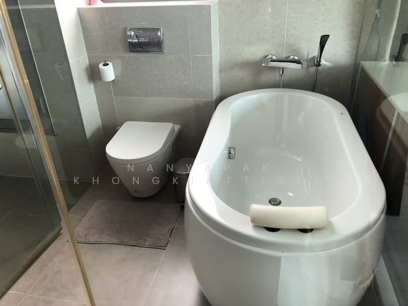 Siamese Thirty Nine, Bangkok, 68 Soi Sukhumvit 39, Sukhumvit Road, Khlong Tan Nua, Watthana, Bangkok, 2 Bedrooms, 70 sqm, Condo For Rent, by Nanyapak Khongkiattipan, 500249741 - DDproperty.com