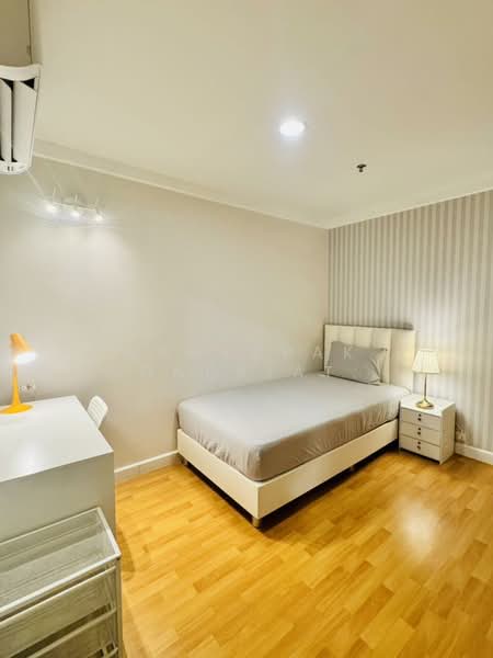 The Waterford Diamond Tower Sukhumvit, Bangkok, 758/18 Soi Sukhumvit 30/1, Sukhumvit Road, Khlong Toei, Khlong Toei, Bangkok, 2 Bedrooms, 70 sqm, Condo For Rent, by Nanyapak Khongkiattipan, 500249750 - DDproperty.com