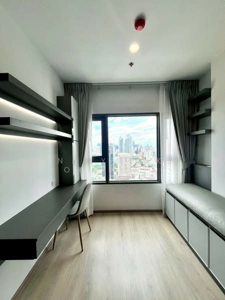 Life Rama 4-Asoke, Bangkok, Rama 4 Road, Khlong Toei, Khlong Toei, Bangkok, 1 Bedroom, 35 sqm, Condo For Rent, by Nanyapak Khongkiattipan, 500249751 - DDproperty.com