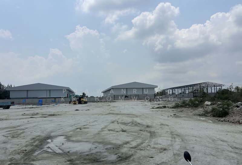 CODE:PP1-W1137-0426 ขายที่ดินพร้อมสิ่งปลูกสร้าง เนื้อที่ 2-2-0ไร่ พื้นที่ใช้สอยโรงงาน 966ตรม ผังสีเห, Chon Buri (Pattaya), Nong Bon Daeng, Ban Bung, Chon Buri (Pattaya), , 950 sqm, Warehouse/Factory For Sale, by PRAWANRUNG KRAHOMWONG, 500249770 - DDproperty.com