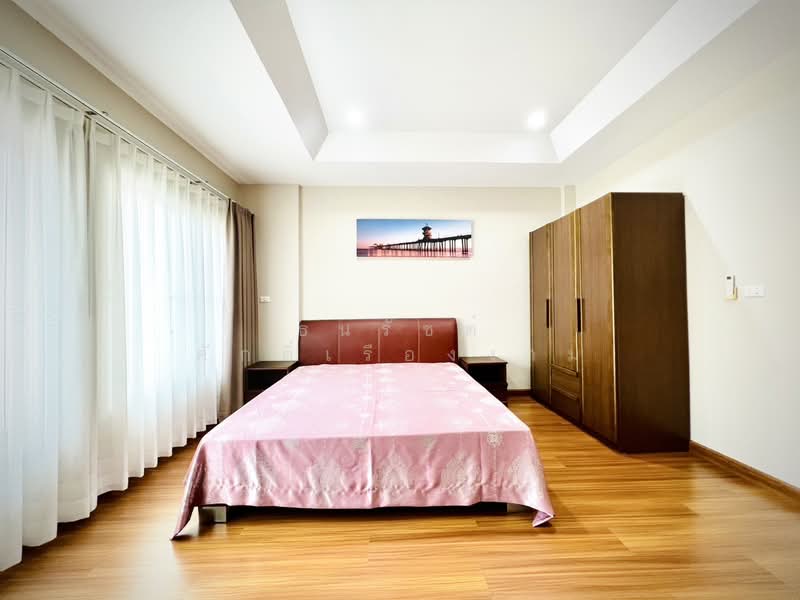 Baan Klang Muang Urbanion Srinakarin, Bangkok, Soi Srinakarin 46, Nong Bon, Prawet, Bangkok, 3 Bedrooms, 170 sqm, Townhouse For Rent, by Thanarat Sakruangngam, 500249778 - DDproperty.com