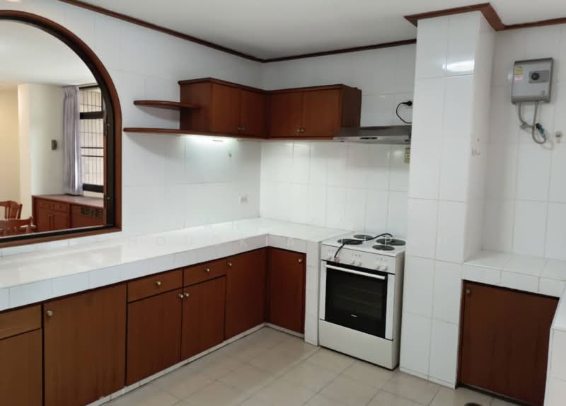 Jamy Twin Mansion, Bangkok, Soi Sukhumvit 31, Khlongtoei Nua, Watthana, Bangkok, 3 Bedrooms, 220 sqm, Apartment For Rent, by Nanyapak Khongkiattipan, 500249787 - DDproperty.com