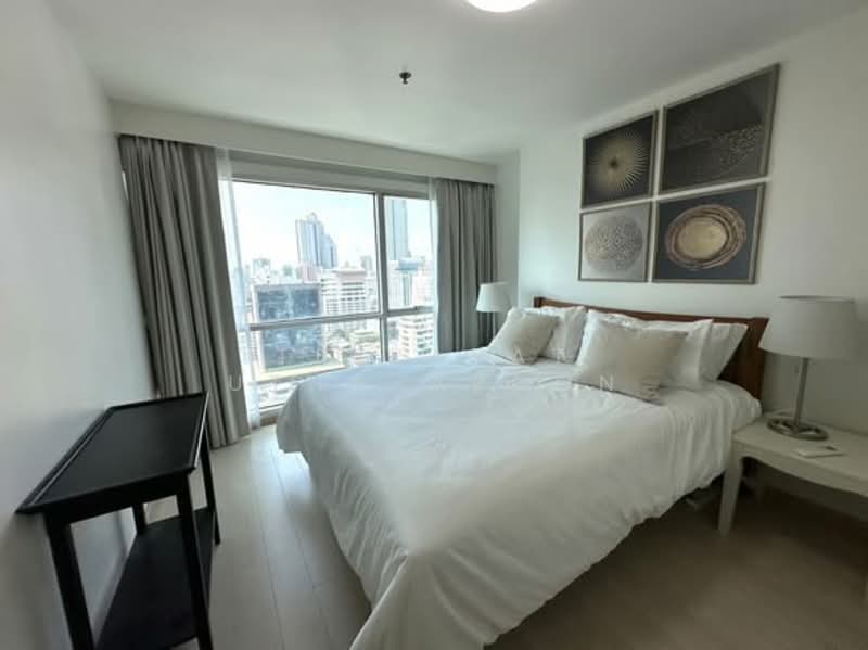 Silom Suite, Bangkok, Soi Sathorn 12, Sathorn Road, Silom, Bang Rak, Bangkok, 4 Bedrooms, 114 sqm, Condo For Rent, by Teerapat Utha-aroon, 500249788 - DDproperty.com