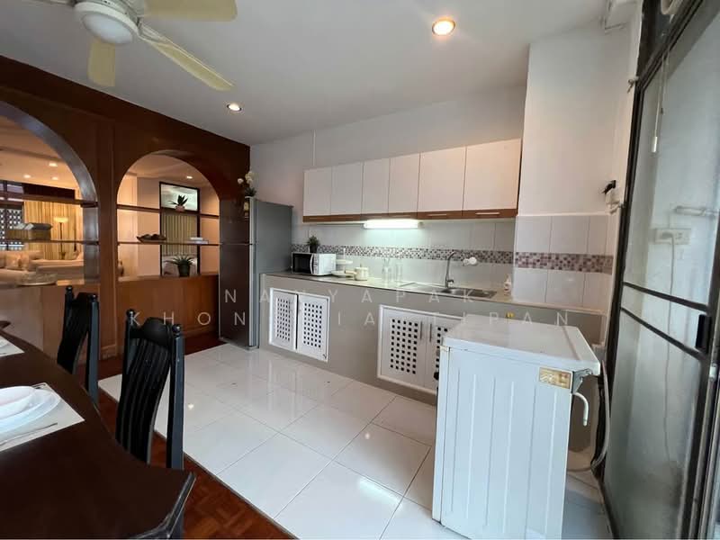 Swasdi Mansion, Bangkok, 273 Soi Sukhumvit 31, Khlong Tan Nua, Watthana, Bangkok, 3 Bedrooms, 194 sqm, Apartment For Rent, by Nanyapak Khongkiattipan, 500249790 - DDproperty.com