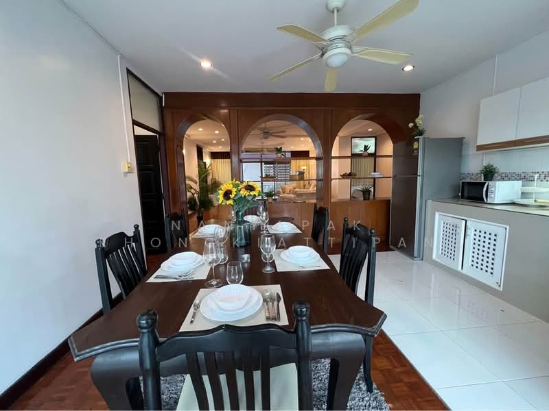 Swasdi Mansion, Bangkok, 273 Soi Sukhumvit 31, Khlong Tan Nua, Watthana, Bangkok, 3 Bedrooms, 194 sqm, Apartment For Rent, by Nanyapak Khongkiattipan, 500249790 - DDproperty.com