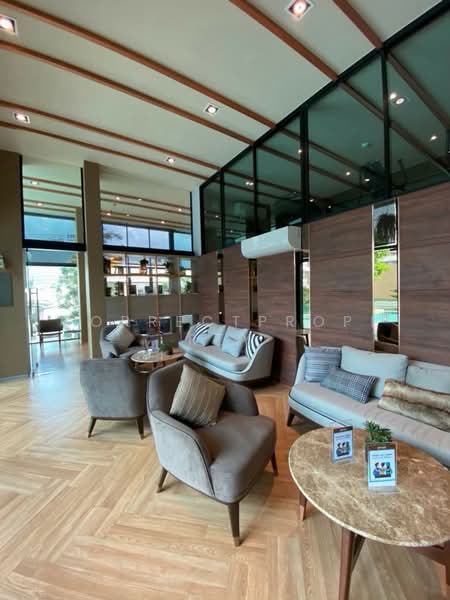 ให้เช่า - Brown Condo รัชดา 32 (บราวน์ คอนโด รัชดา 32), กรุงเทพ