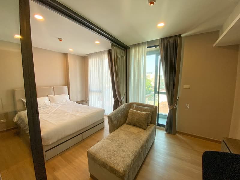 Lloyd Soonvijai-Thonglor, Bangkok, Soi Phetchaburi 47, Phetchaburi Road, Bang Kapi, Huai Khwang, Bangkok, 1 Bedroom, 28 sqm, Condo For Rent, by Nanyapak Khongkiattipan, 500249841 - DDproperty.com