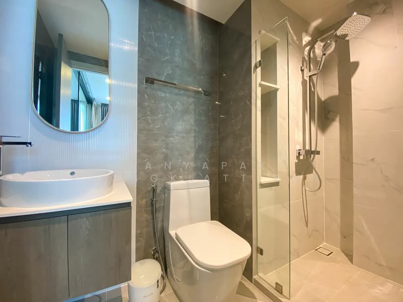 Lloyd Soonvijai-Thonglor, Bangkok, Soi Phetchaburi 47, Phetchaburi Road, Bang Kapi, Huai Khwang, Bangkok, 1 Bedroom, 28 sqm, Condo For Rent, by Nanyapak Khongkiattipan, 500249841 - DDproperty.com