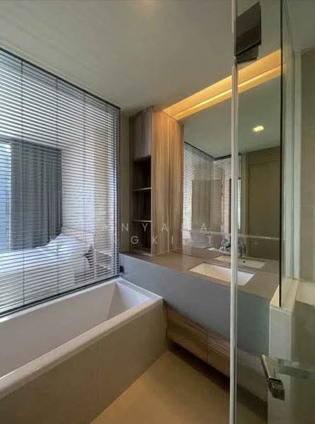 The Esse Asoke, Bangkok, 333 Soi Sukhumvit 21, Sukhumvit Road, Khlongtoei Nua, Watthana, Bangkok, 1 Bedroom, 45 sqm, Condo For Rent, by Nanyapak Khongkiattipan, 500249889 - DDproperty.com