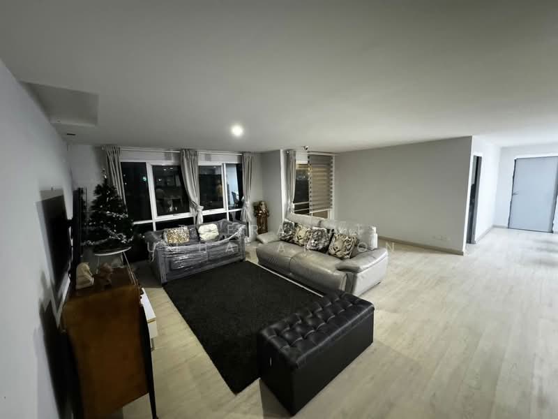 Le Cosi Ekamai 28, Bangkok, Sukhumvit, Khlong Tan Nua, Watthana, Bangkok, 3 Bedrooms, 144 sqm, Condo For Rent, by Teerapat Utha-aroon, 500249912 - DDproperty.com