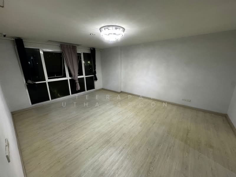 Le Cosi Ekamai 28, Bangkok, Sukhumvit, Khlong Tan Nua, Watthana, Bangkok, 3 Bedrooms, 144 sqm, Condo For Rent, by Teerapat Utha-aroon, 500249912 - DDproperty.com