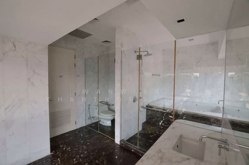 Le Raffine Sukhumvit 39, Bangkok, Soi Sukhumvit 39, Khlong Tan Nua, Watthana, Bangkok, 3 Bedrooms, 404 sqm, Condo For Rent, by Wanwisa Khanthongkham, 500249914 - DDproperty.com