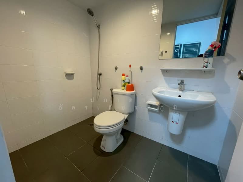 Pruksa Ville 48 Laksi-Donmuang, Bangkok, Wat Weluwanaram Road, Si Khan, Don Mueang, Bangkok, 3 Bedrooms, 120 sqm, Townhouse For Rent, by ปภาดา อัครเกียรติภูมิ, 500249941 - DDproperty.com