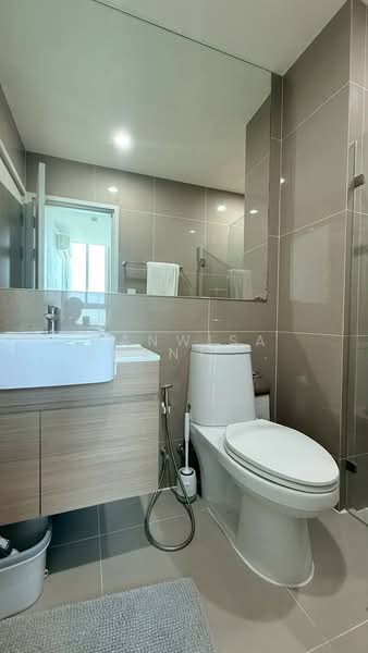 Noble Revolve Ratchada 2, Bangkok, 70 Soi Ratchadaphisek 10, Ratchadaphisek Road, Huai Khwang, Huai Khwang, Bangkok, 2 Bedrooms, 39 sqm, Condo For Rent, by Wanwisa Khanthongkham, 500249943 - DDproperty.com