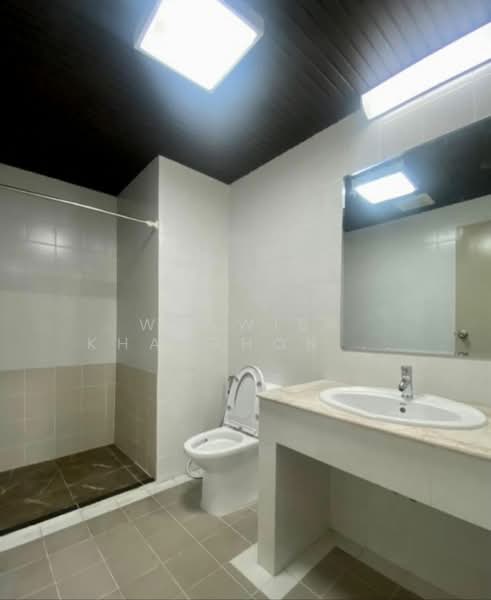 Modern Home Tower, Bangkok, 99 Soi Ruam Mit, Chong Nonsi, Yan Nawa, Bangkok, 3 Bedrooms, 100 sqm, Condo For Rent, by Wanwisa Khanthongkham, 500249959 - DDproperty.com