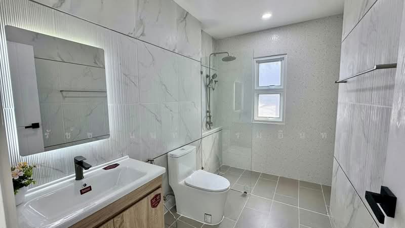 หมู่บ้านอินเพลส, Chon Buri (Pattaya), Ta Khian Tia, Bang Lamung (Pattaya), Chon Buri (Pattaya), 3 Bedrooms, 240 sqm, Villa For Sale, by Ratchanon Promin, 500249997 - DDproperty.com